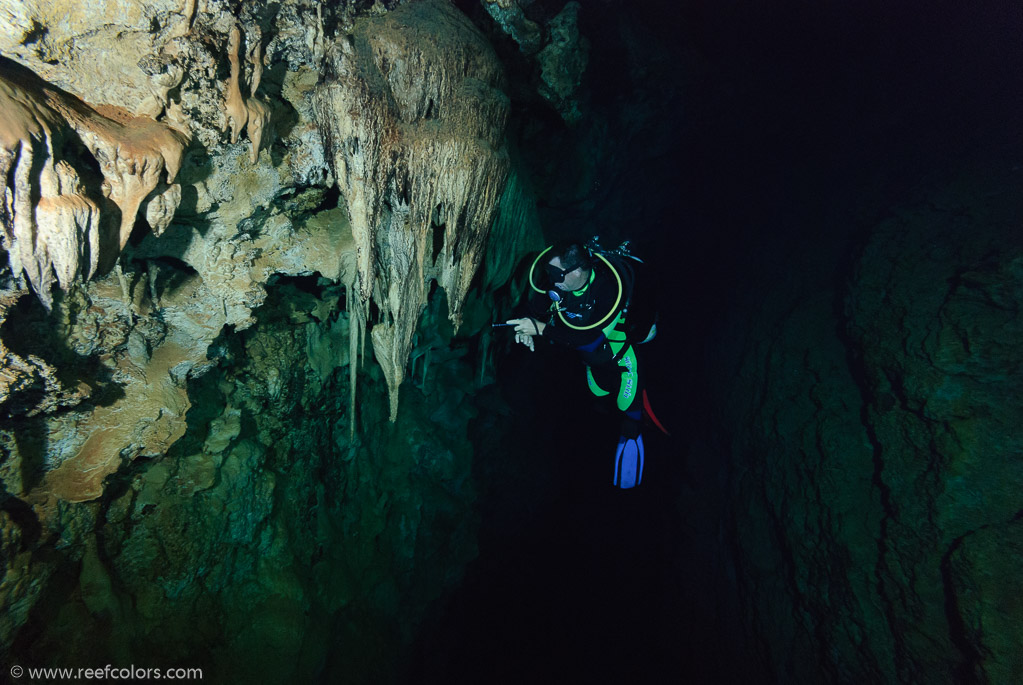 Susana Cave, Bahia de Cochinos, Cuba;  1/80 sec at f / 10, 10 mm