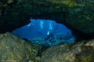 Red Hills: Long Lava Tube, Hawaii, USA;  1/125 sec at f / 8,0, 17 mm